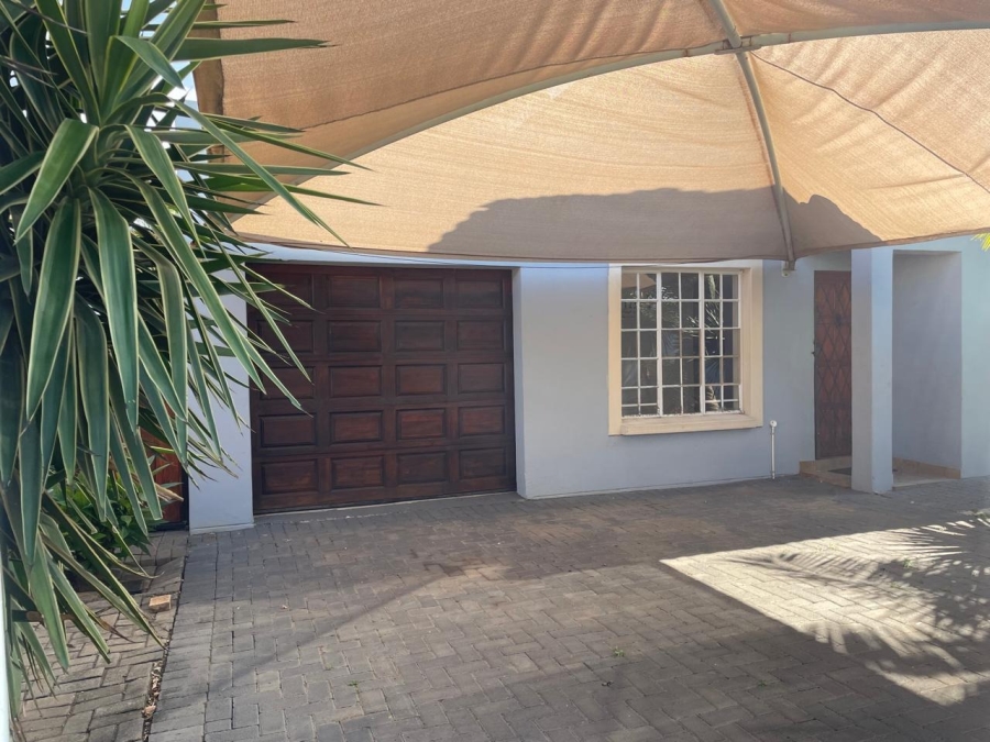 4 Bedroom Property for Sale in Waterkloof A H North West